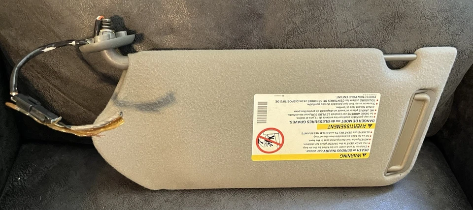 Parasol lateral derecho para pasajero Chevy Impala y Monte Carlo 2000-2005 gris iluminado Foto 3 de 3