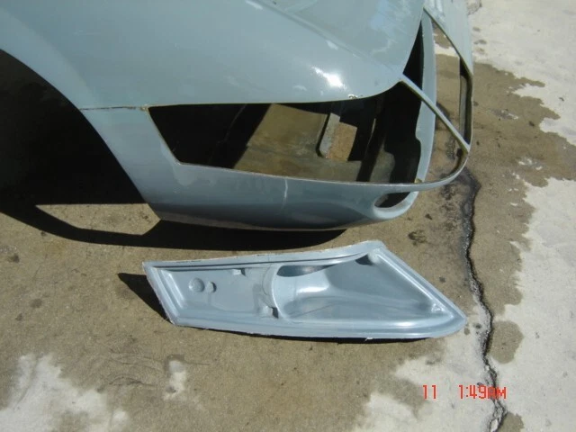 Ferrari 365 GTS4 1968-73 Daytona Spider par de cucharones de señal de giro en esquina delantera Foto 2 de 4