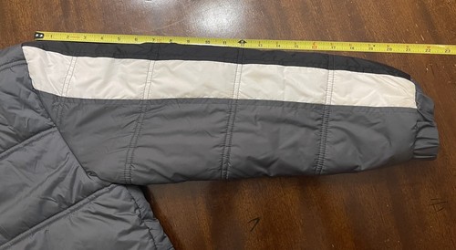 Nike Air Jordan, Boys Puffer Jacket, Size Large - Picture 11 of 15