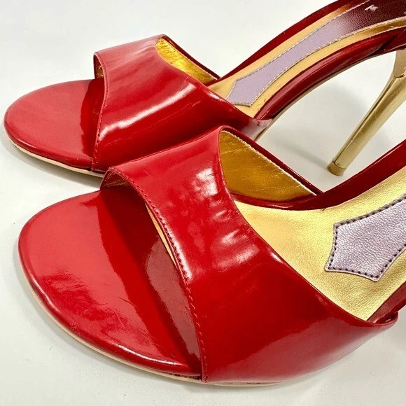 Hale Bob patent red leather floral rosette heels size 8 - Image 4 of 4