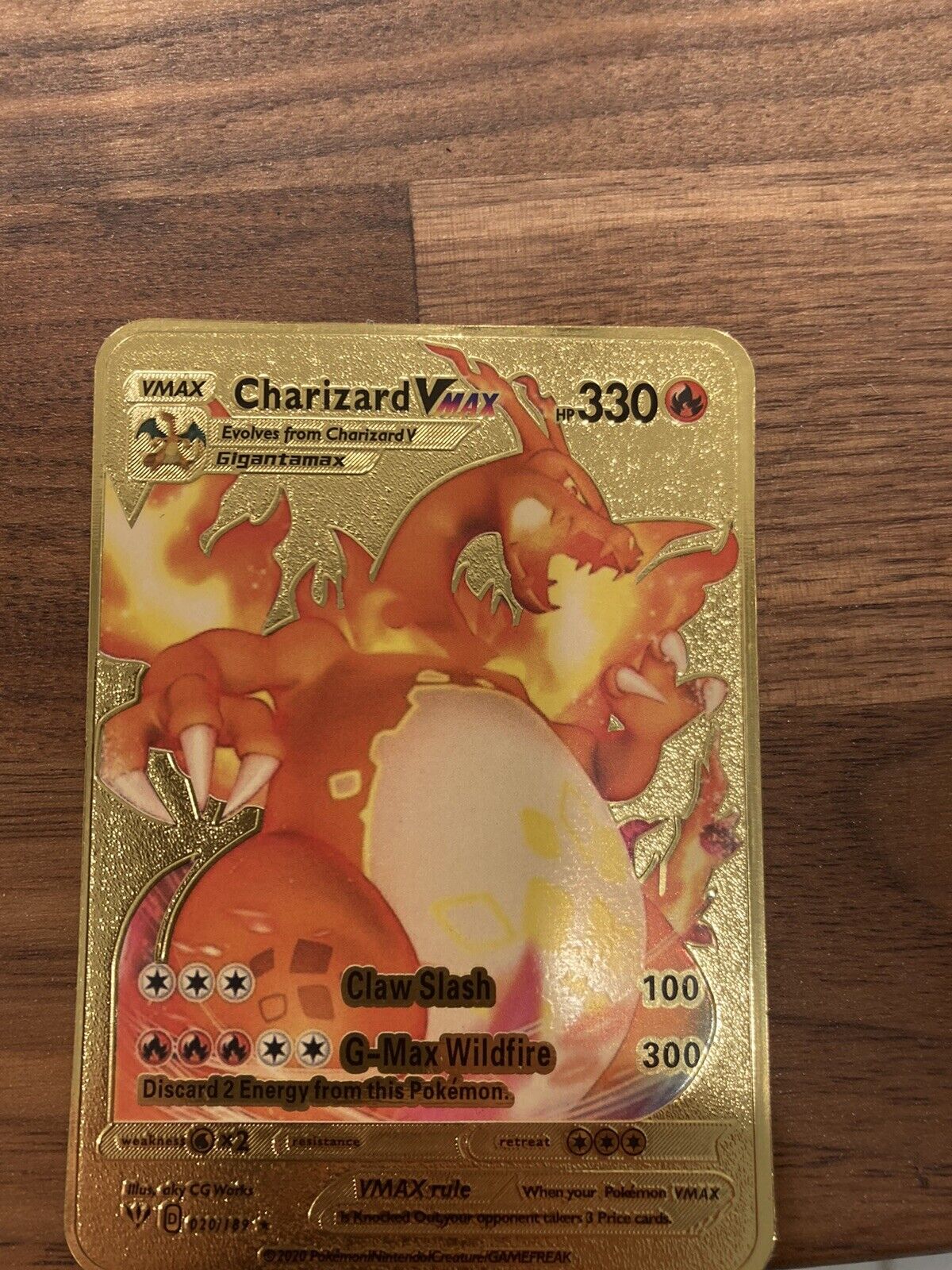 Pokemon Charizard VMAX Deeyah