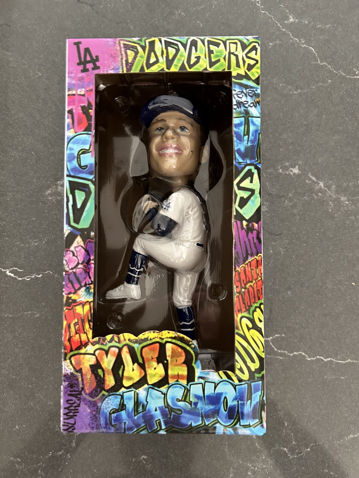 Picture 1 of 1