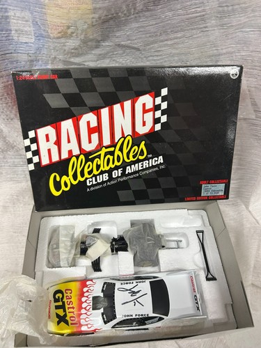 John Force Castrol GTX 1994 Oldsmobile Funny Car 1:24 1 of 15,000 NHRA Signed - Picture 2 of 5