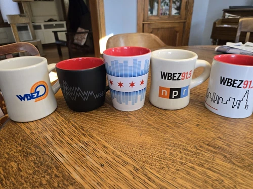 Set Of 5 WBEZ 91.5 FM NPR Chicago Coffee Mugs Cups.