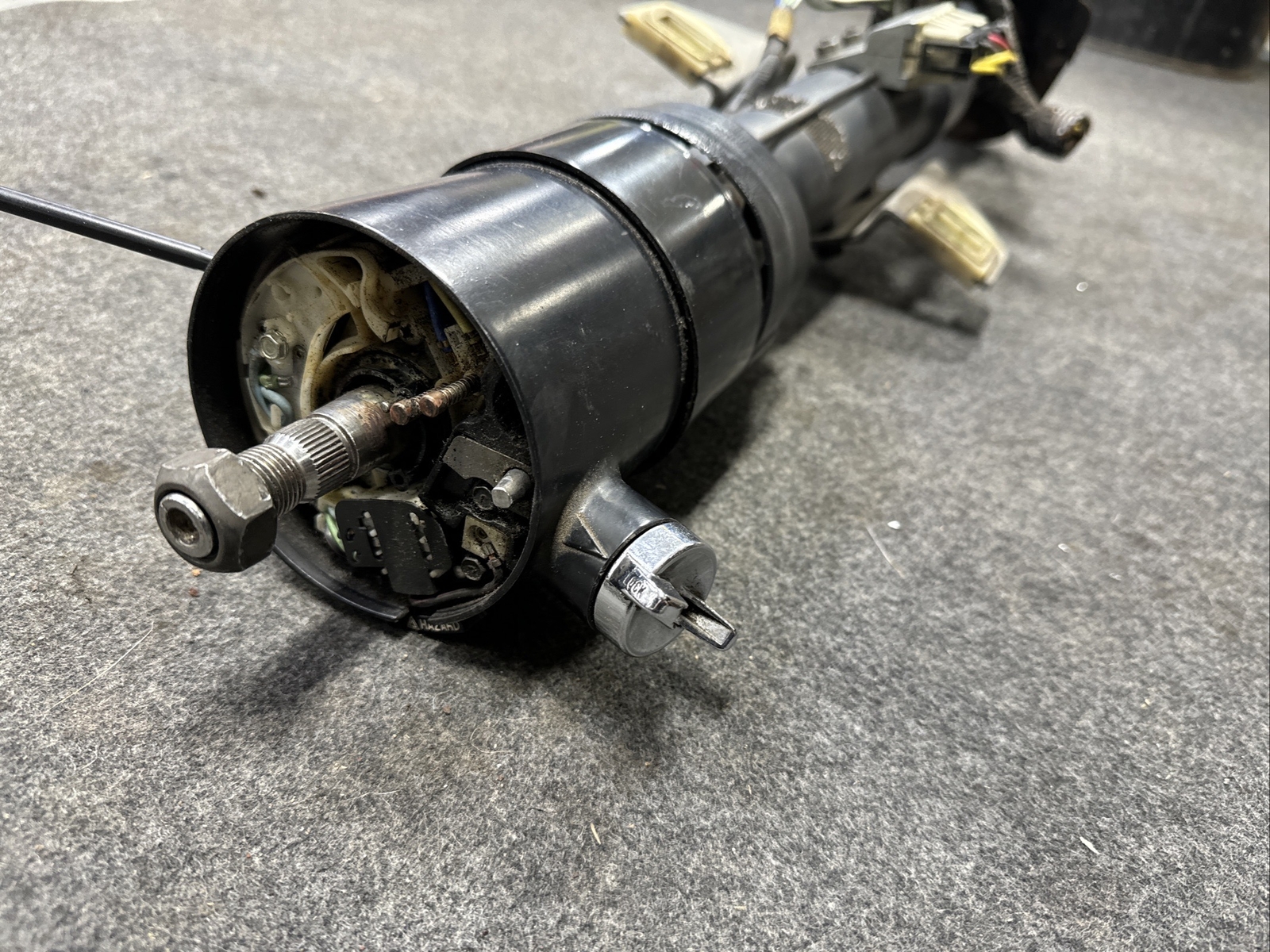 198791 floor SHIFT MANUAL TILT STEERING COLUMN Ford f150 f250 350