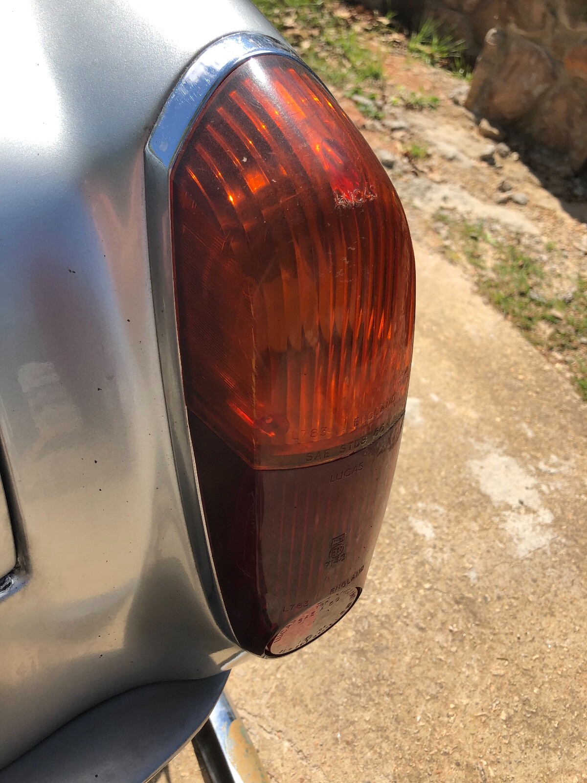 1972 CORNICHE FHC TAIL LIGHT ROLLS ROYCE BENTLEY. WORLDS LARGEST USED INVENTORY