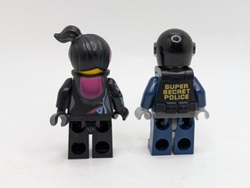 The Lego Movie Set 30281 Micro Manager Polybag with Bonus Robo Swat  Minifigure