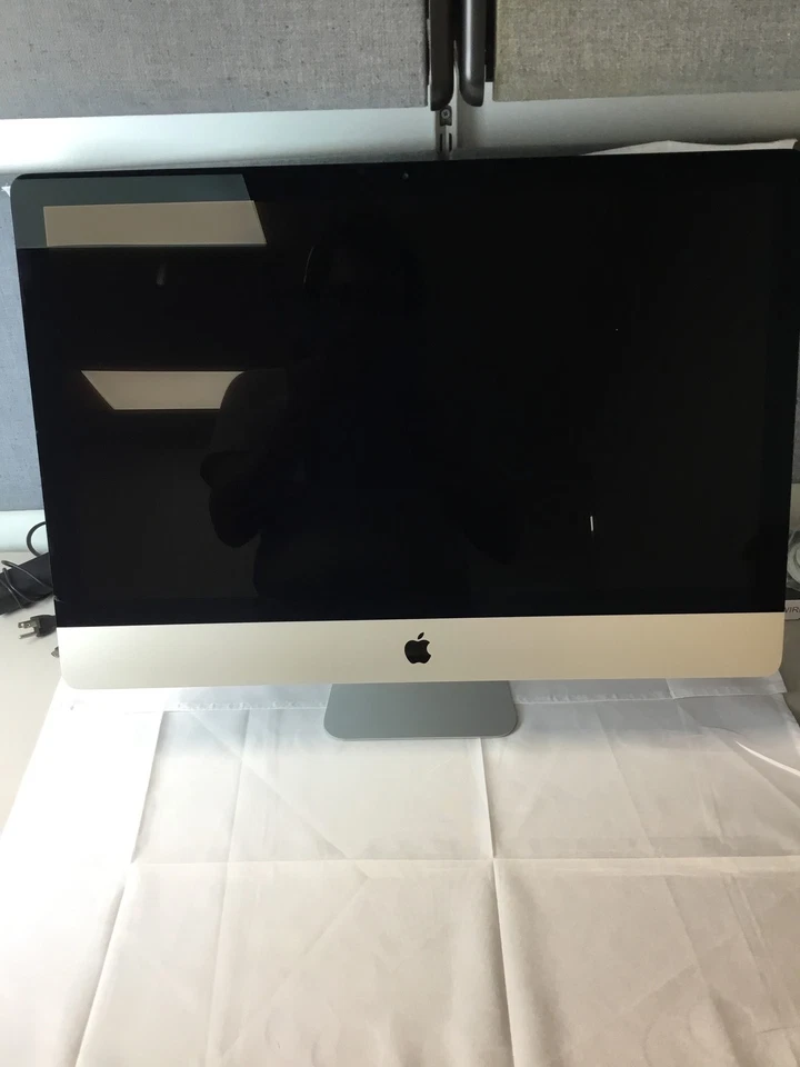 Apple iMac (L2014) "Core i7" 27" 4.0 GHz 16 GB 256 SSD - Image 2 of 4