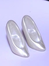 1980's 1990's Classic Barbie Pearl White Heels Shoes