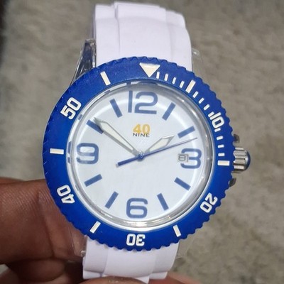40nine Quartz Analog Date Water-Resistant 3 ATM White/Blue Rubber Band 40mm