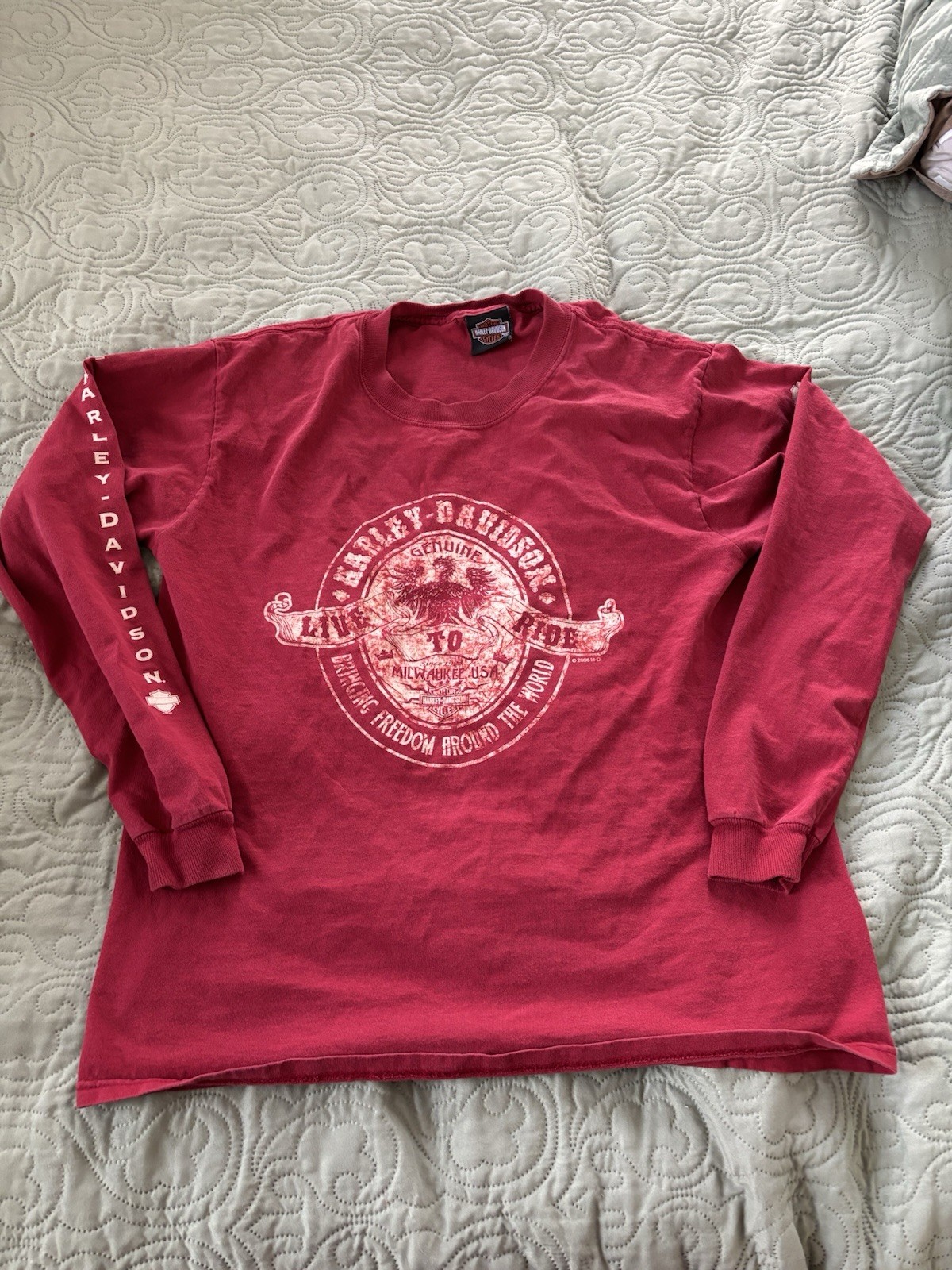 Picture 1 of 6