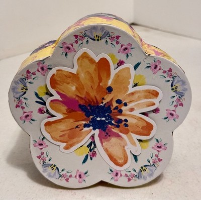 Vintage 3-D FLOWER Gift Box ''BOITE A CADEAU'' 7''X3'', 2012