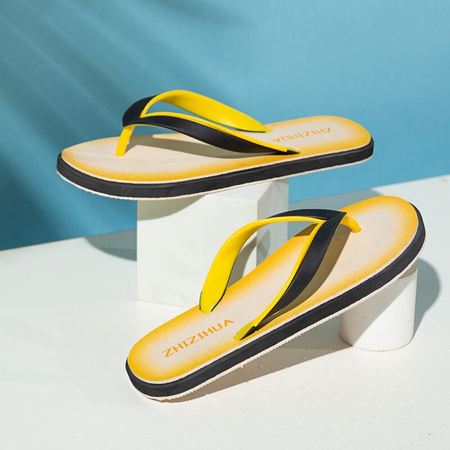 Summer Men's Flat Bottom Casual Home Wear Bathing Outdoor Flip-flops Slippers Summer Men's Flat Bottom Casual Home Wear Bathing Outdoor Flip-flops Slippers
