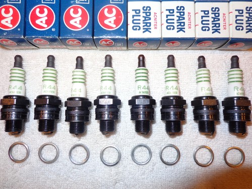 AC-R44 Spark Plugs ...‘ Acniter Printed’ ... w/Green Rings .. 'NOS' - Picture 5 of 12