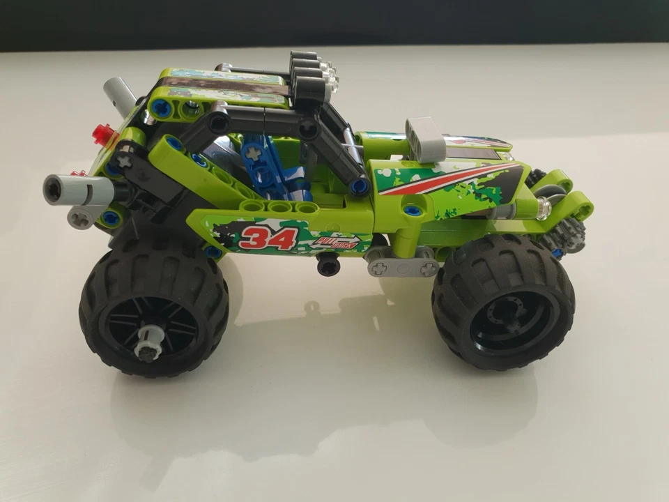 LEGO Technic 42027 Desert Racer, photo 3 sur 5