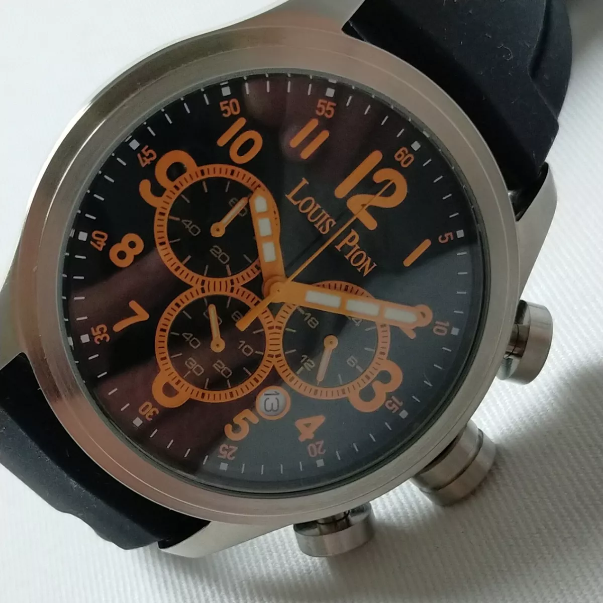 Montre Chronographe Sport Acier Lunette & Cadran Noir à Quartz