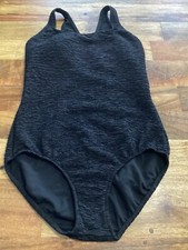 NWT Pembroke Women  s One Piece Bathing Suit With Tummy Control  Sz 18