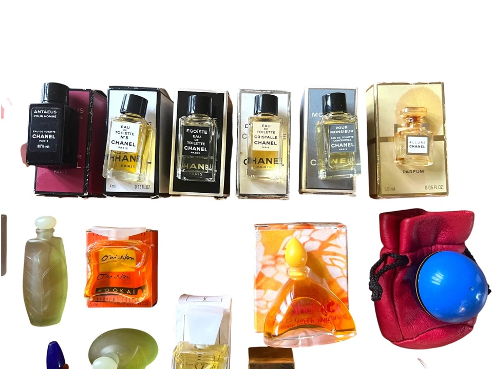 lot: 32 échantillons de parfum - Photo 4/4