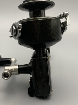 Vintage Left Handed Shakespeare 2200LH Spin Fishing Reel in Black
