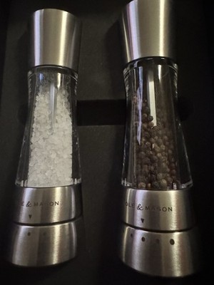 Cole & Mason Derwent Salt & Pepper Mill Set Silver