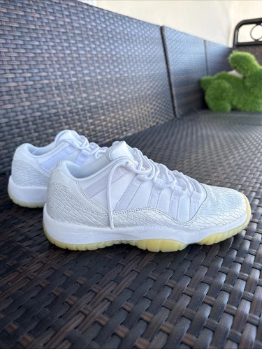 Nike Air Jordan 11 Retro Low Premium GS 'Frost White' 897331 100 taglia 6 anni