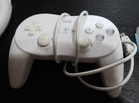 Nintendo RVL-001 Wii Console Controllers Sensor Cable Accessories Tested Works