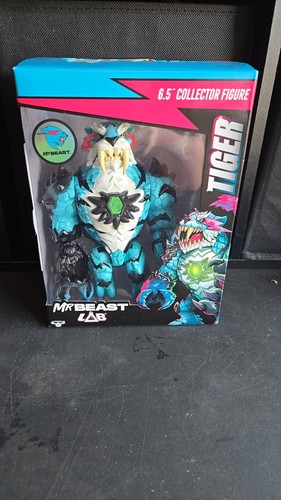 Mr Beast Lab Panther 6.5" Collector Figure Mystery Rare White - Picture 1 of 4
