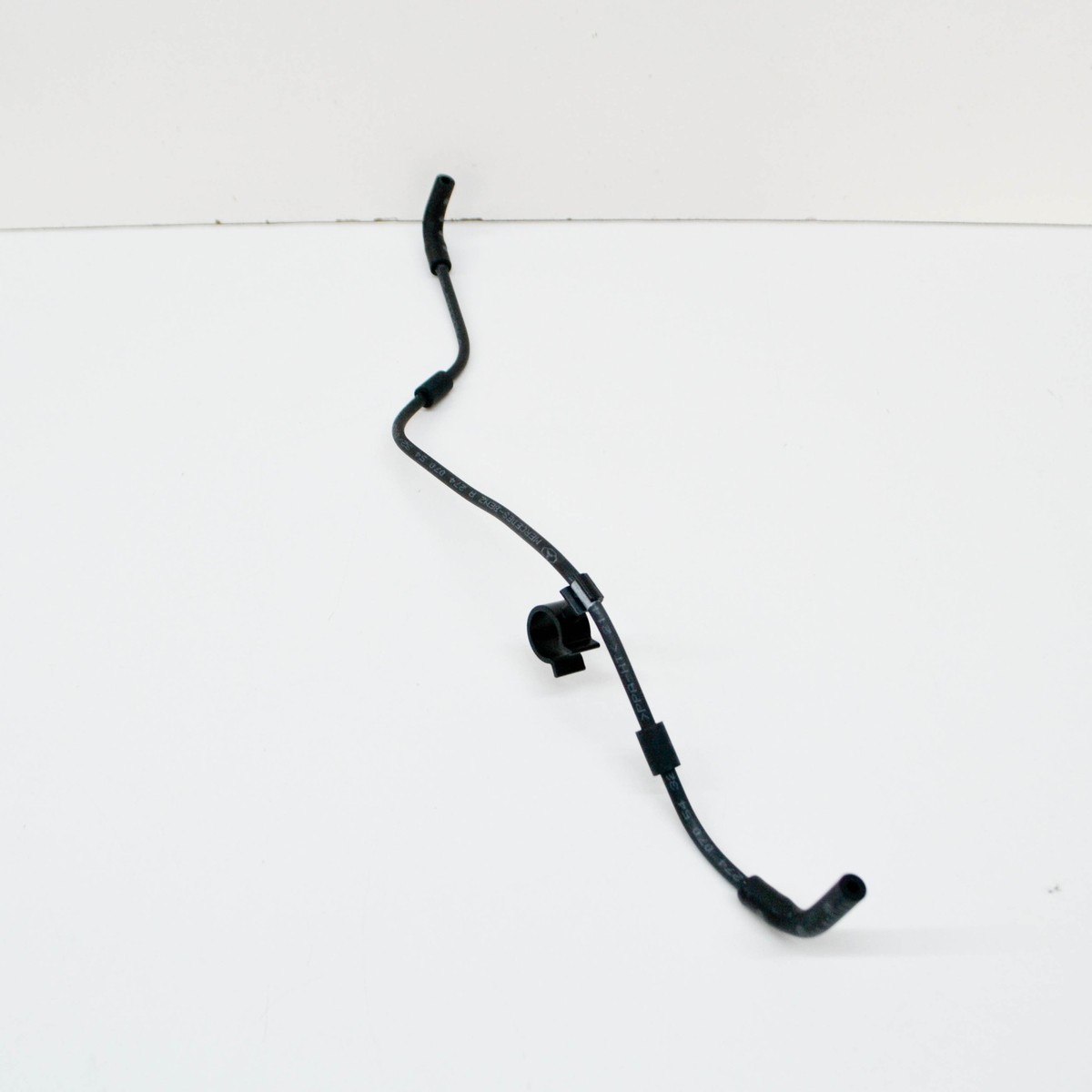 NEW MERCEDES-BENZ C W204 VACUUM PUMP LINE A2740705432 ORIGINAL NO