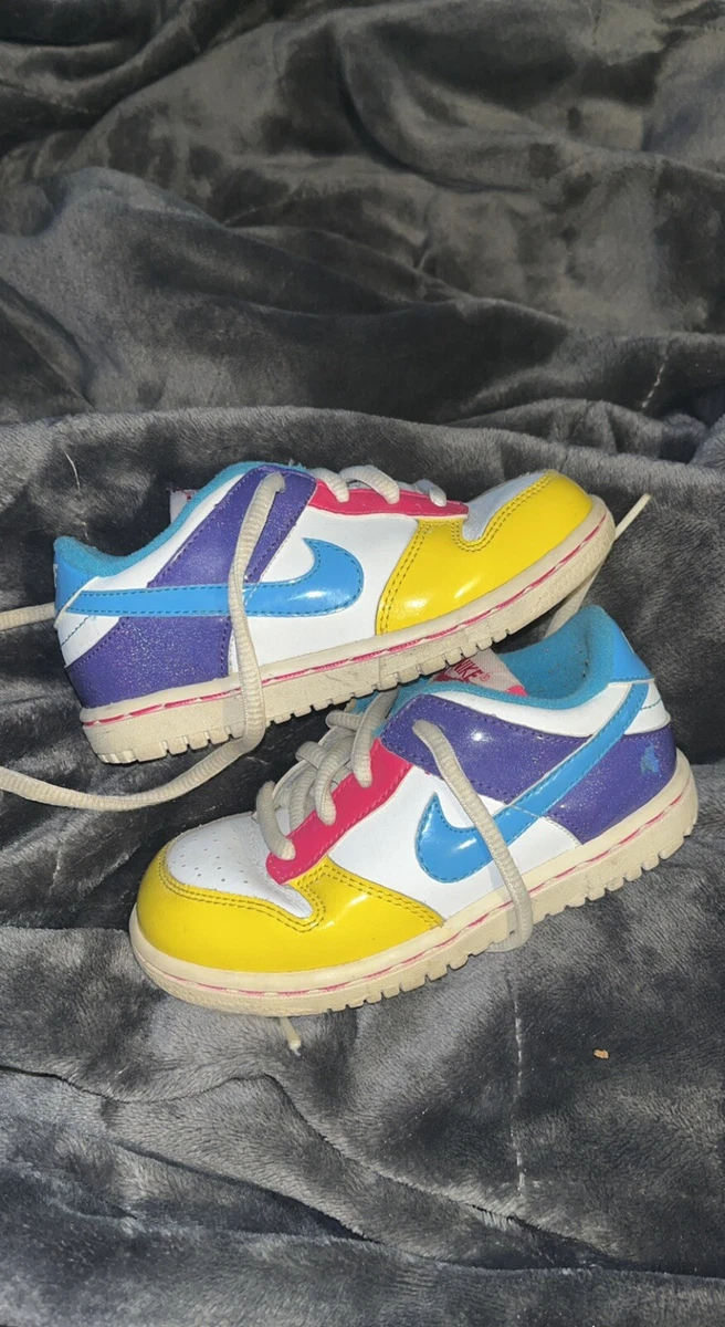girls nike dunks