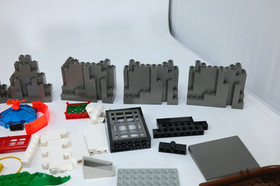LEGO 6097 Night Lord&rsquo;s Castle &ndash; Inc. Set (83%) w/ Box, Manual & Bonus Lego Parts