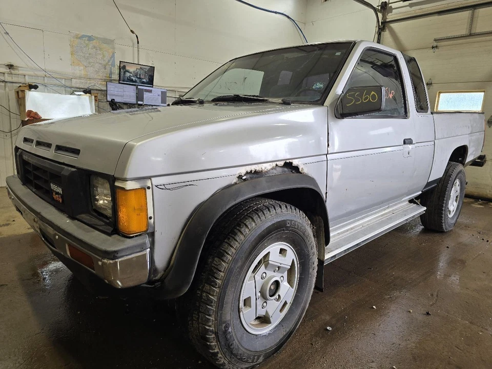 Roof Glass Fits 86-94 NISSAN PICKUP 642007 Foto 2 de 4