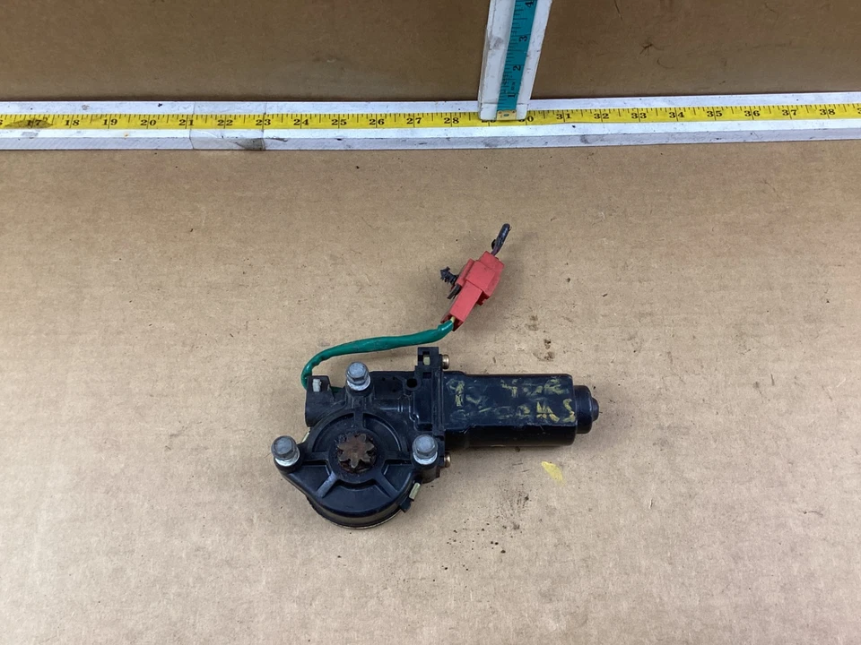 Motor de janela da porta dianteira Dodge Stratus 1995-1996 - Imagem 4 de 4