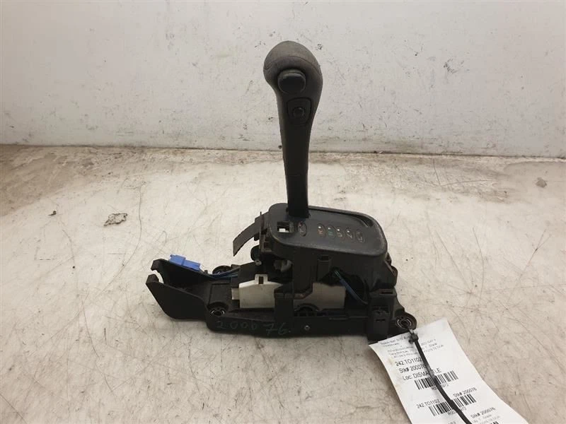 2002 TOYOTA RAV4 L FWD AUTOMATIC TRANSMISSION SHIFTER ASSEMBLY  - Image 2 of 4