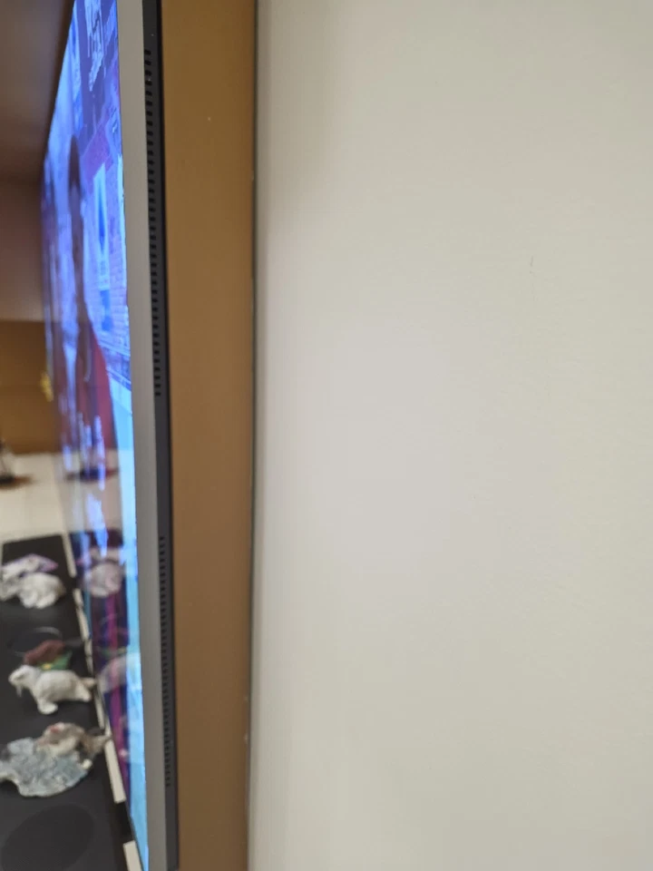 LG OLED evo Gallery Edition G2 55"4K UHD OLED Smart TV PANNELLO NUOVO CON STAFFA - Immagine 4 di 4