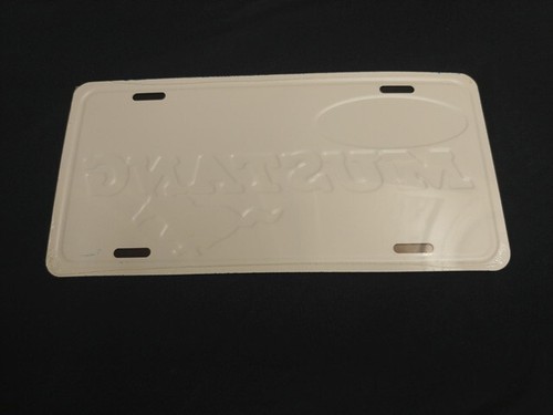 Ford Mustang License Plate Embossed Metal New Old Stock Blue #2607 - Picture 2 of 2