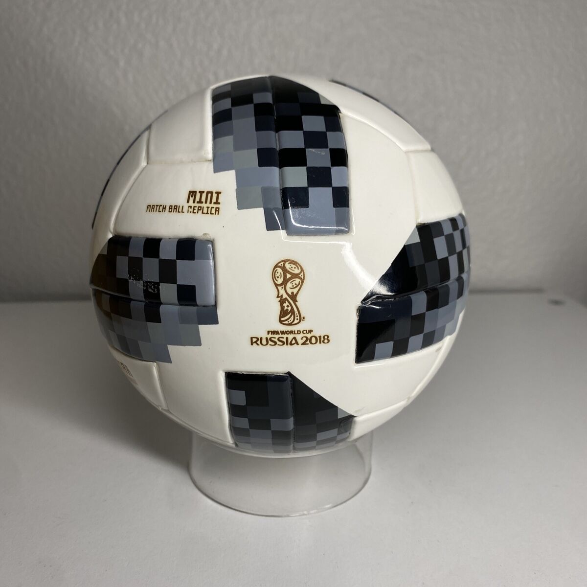 adidas Telstar 18 World Cup Mini Ball | eBay adidas Telstar 18 World Cup Mini Ball | eBay