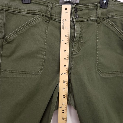 Torrid kurze Chino-Stretchhose Damen mit Manschetten lässig Knöchelgröße 18 Feel The Fit - Bild 10 von 15
