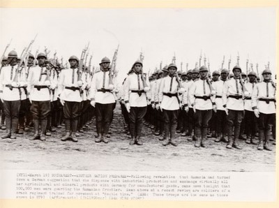1939 Bucharest Romania Crack Troops Trained Double Time Movement Press Wirephoto