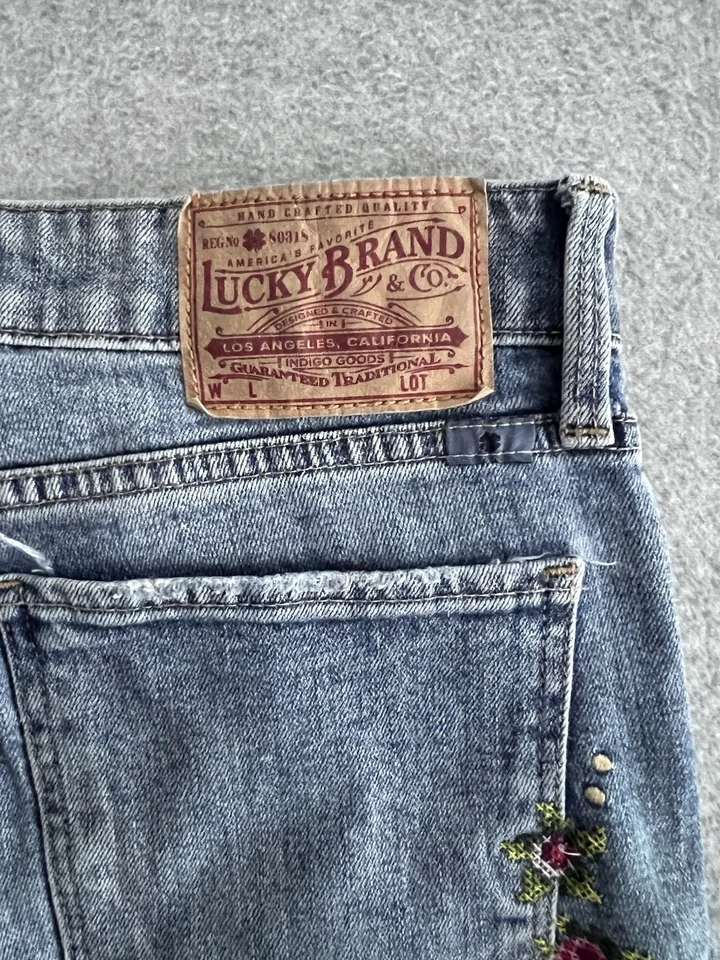 Pantalones de mezclilla Lucky Brand Ava ajustados al tobillo bordados florales desgastados talla 4/27 Foto 3 de 4