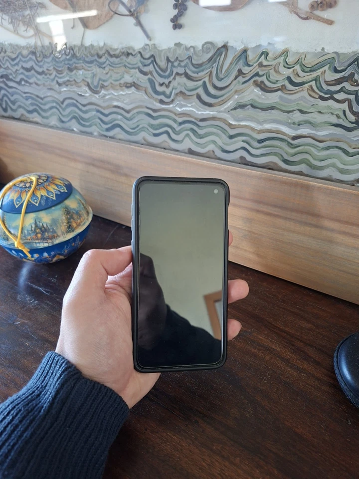 Samsung Galaxy S10e · 128GB, foto 1 di 5