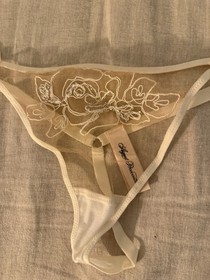 NWOT Agent Provocateur Lindie Thong Panties Ivory/Sand Size 4