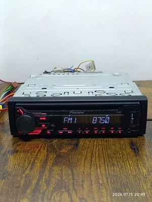 Autoradio Pioneer DEH-1900UB façade CD IPOD USB MP3 - Photo 1/4