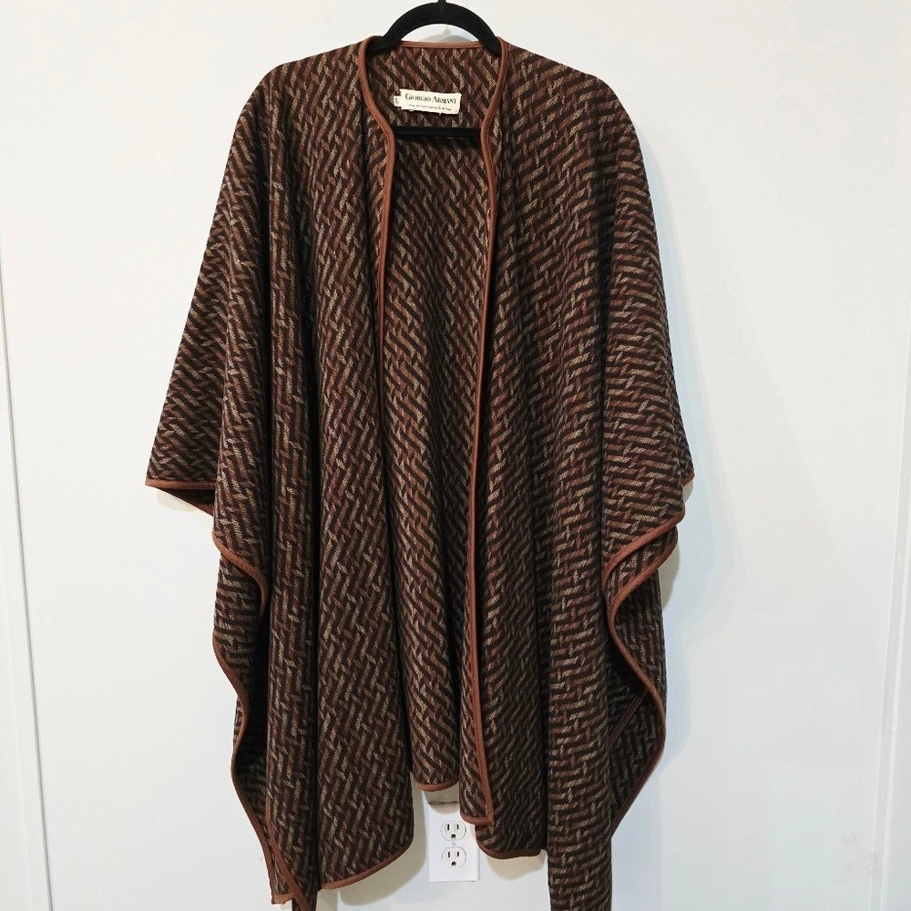 Giorgio Armani Wool Poncho | Made in Italy