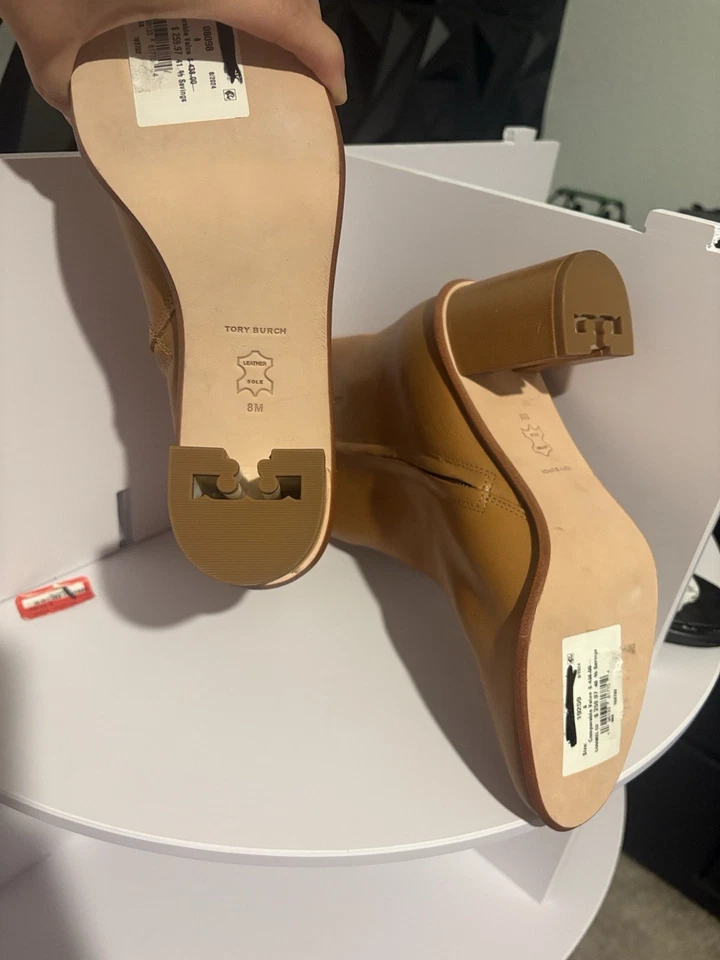 Nuevos botines Tory Burch Brooke punta redonda talla 8 Foto 2 de 3