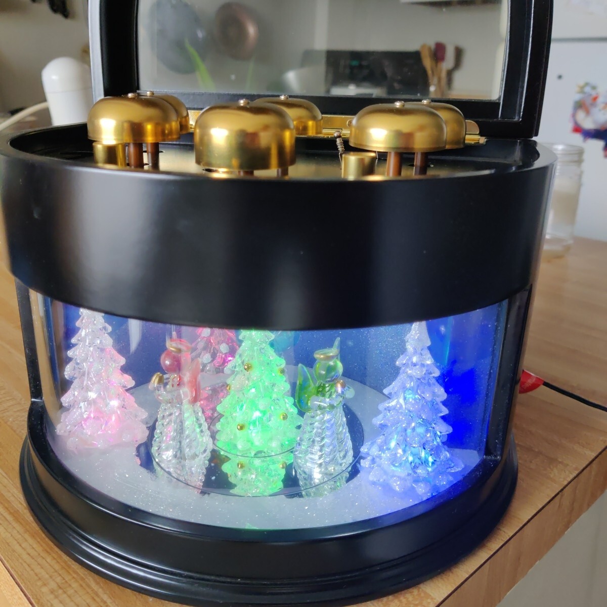 Mr. Christmas Animated Symphony of Bells Gold Label Collection 70 Song