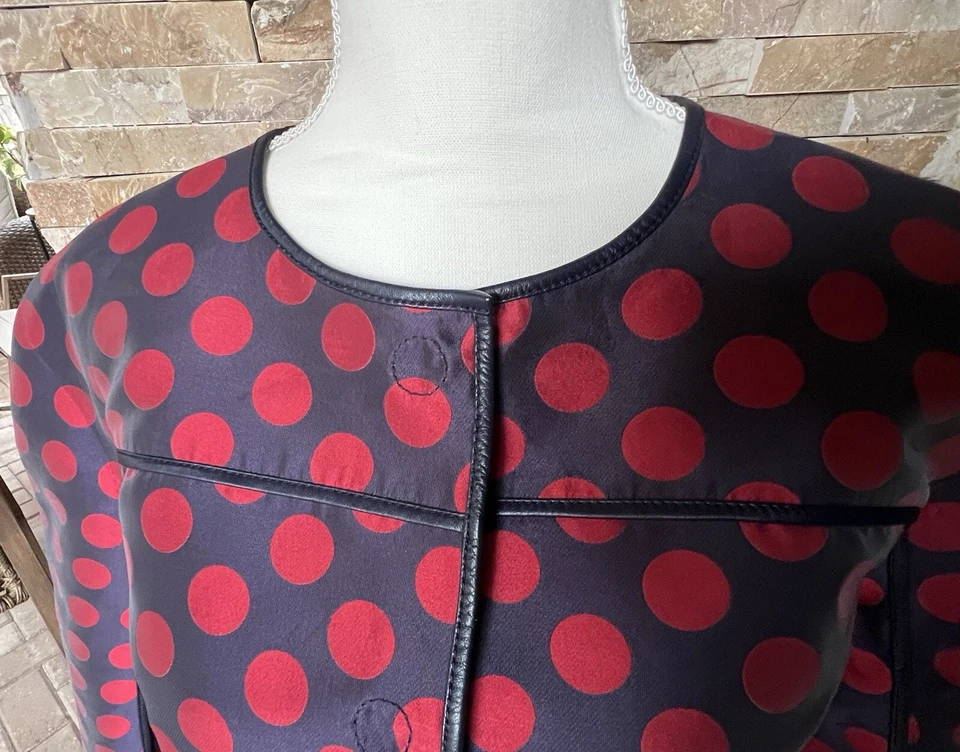 St. John Silk Polka Dot Trench With leather trim And Belt Size 12 Red And blue - Image 3 of 4