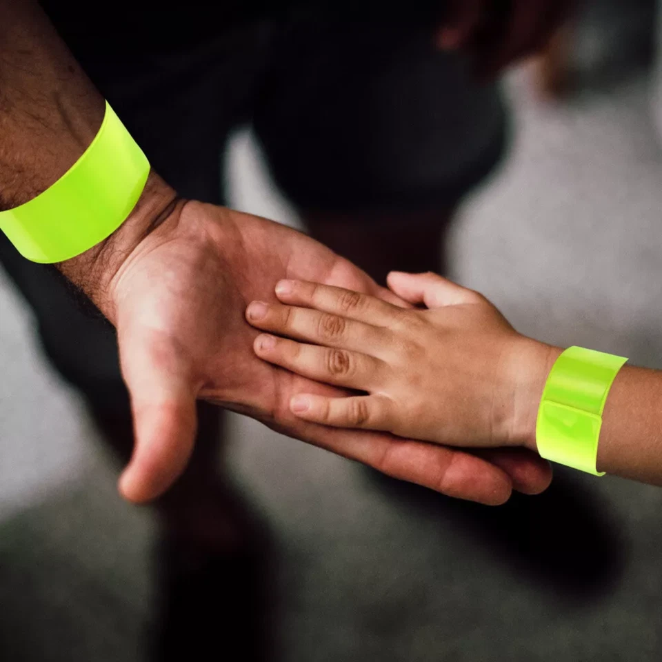 4X Premium Hi-Vis Safety Slap Bands Reflective Wristbands Night Running, Jogging - Image 2 of 4