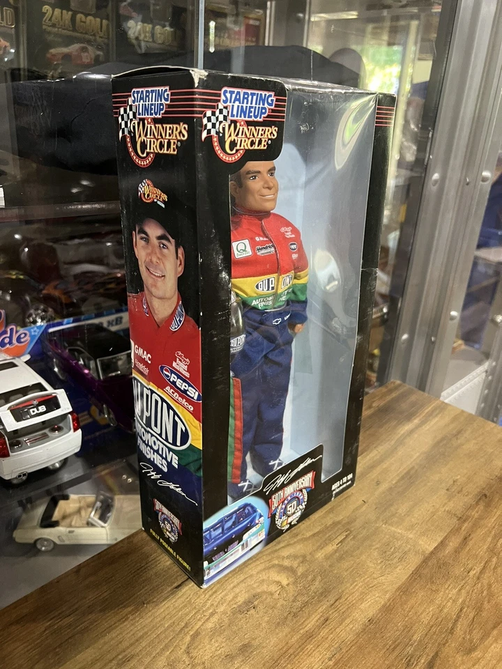Figura de acción rara del círculo de ganadores de la alineación inicial de Jeff Gordon NASCAR L@@K Foto 2 de 4