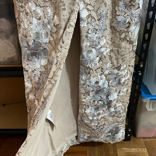 Vestido Adrianna Papell AP1E209277 Floral Bordado Talla 2 en Biscotti Multi - Imagen 5 de 9