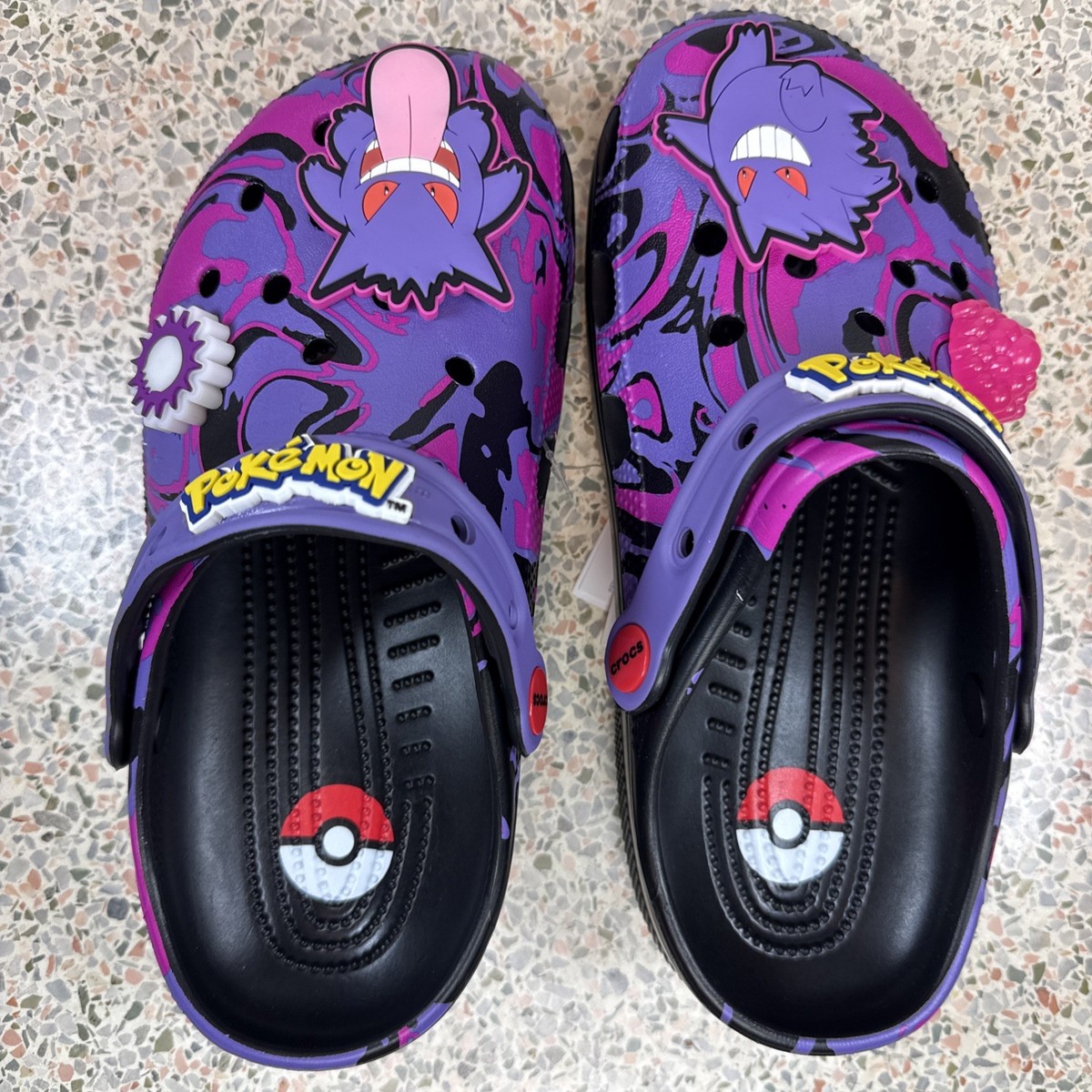 Crocs Pokémon x Classic Clog Gengar Purple Glow Light Up 